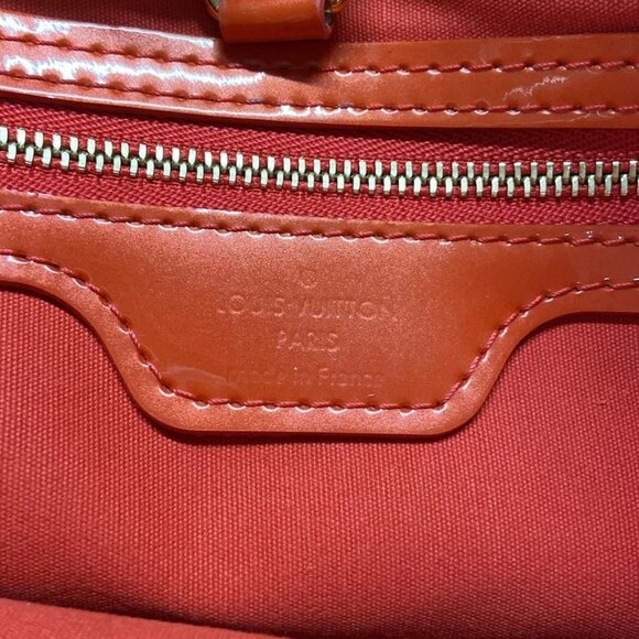 LOUIS VUITTON Wilshire PM Rouge Grenadine Monogram Vernis - 319-080125 - Picture 14 of 14